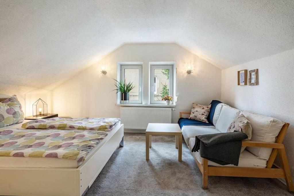 Blick Ueber Dresden - Terrasse - 3 Zimmer - Modern Renoviert ภายนอก รูปภาพ